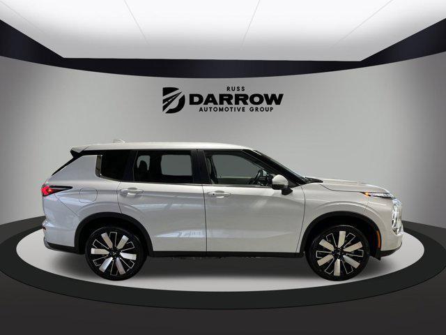 new 2025 Mitsubishi Outlander car, priced at $32,786