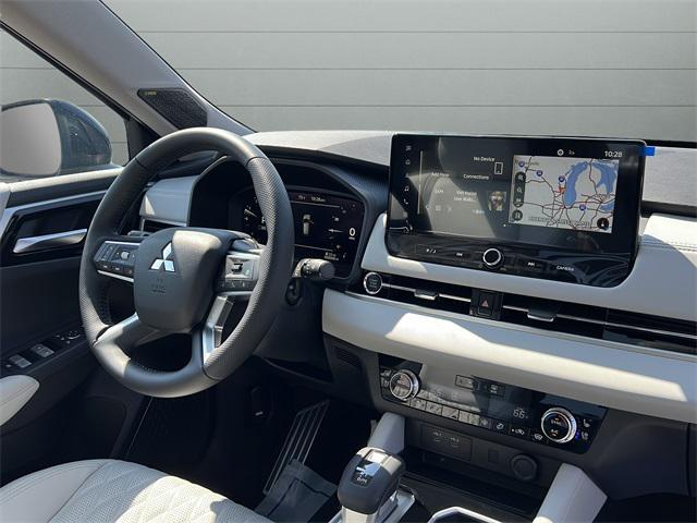 new 2025 Mitsubishi Outlander car, priced at $39,777