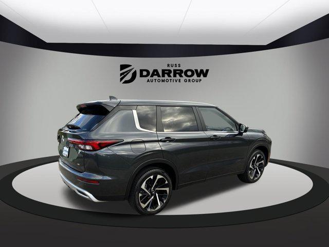 new 2024 Mitsubishi Outlander car, priced at $30,100