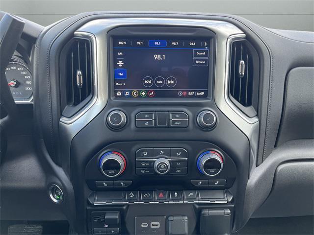 used 2022 Chevrolet Silverado 1500 car, priced at $34,240