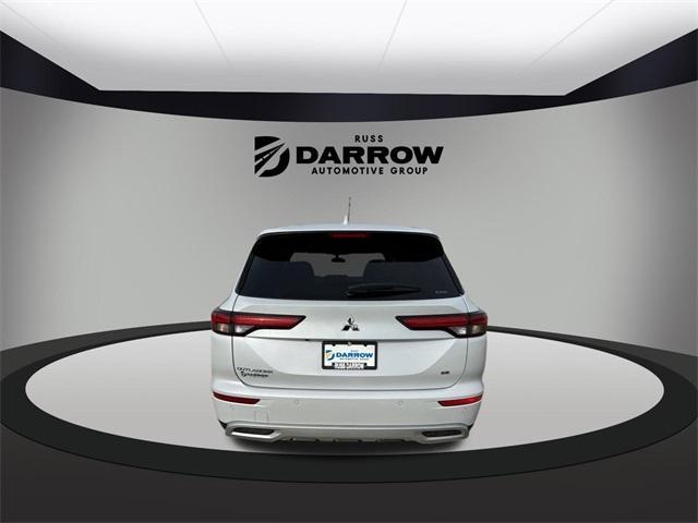 new 2024 Mitsubishi Outlander car, priced at $32,852