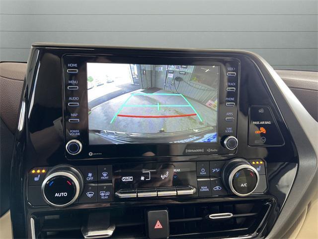 used 2021 Toyota Highlander car, priced at $33,794