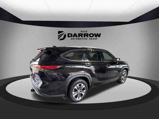 used 2021 Toyota Highlander car, priced at $34,455