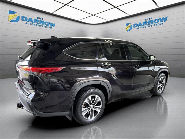 used 2021 Toyota Highlander car, priced at $33,794
