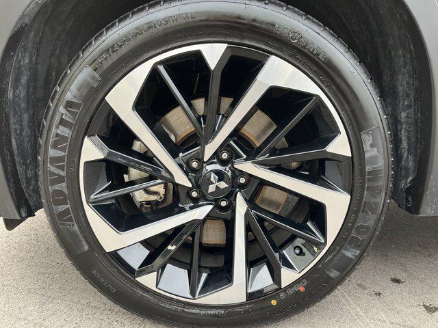 used 2024 Mitsubishi Outlander car, priced at $24,235