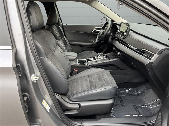 used 2024 Mitsubishi Outlander car, priced at $25,060