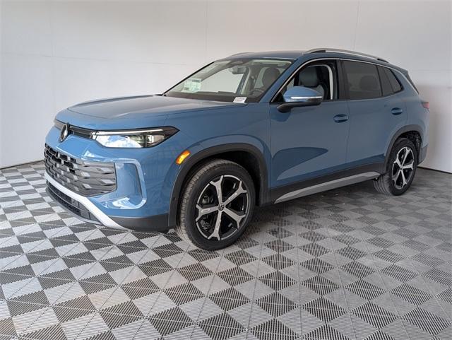 new 2025 Volkswagen Tiguan car, priced at $34,048