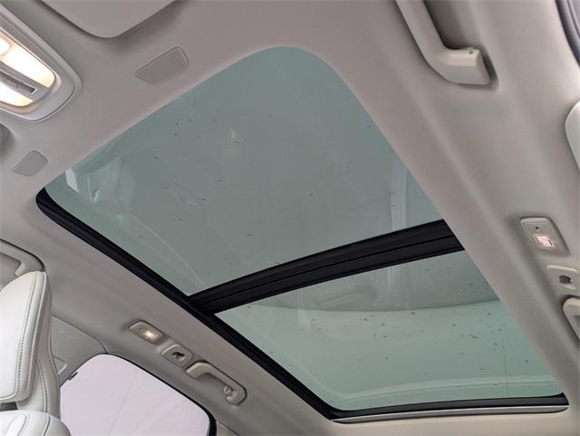 used 2023 Volvo XC60 car, priced at $39,771