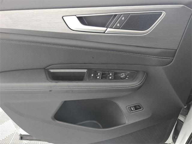 new 2025 Volkswagen Atlas Cross Sport car, priced at $43,187