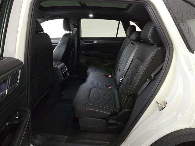 new 2025 Volkswagen Atlas Cross Sport car, priced at $43,187