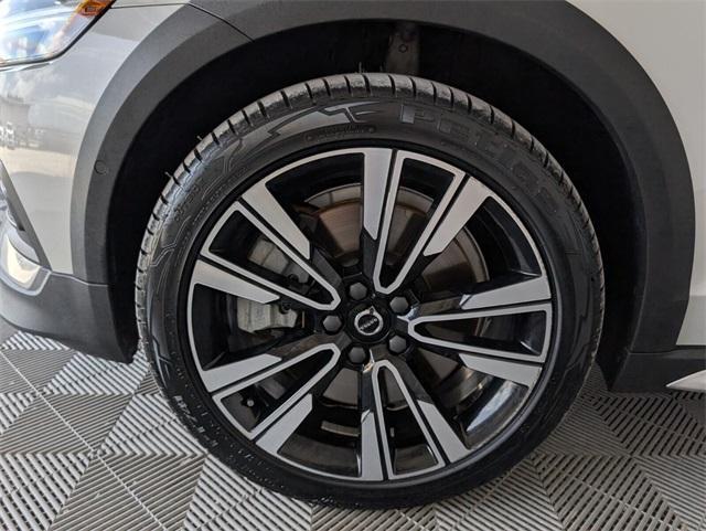 used 2020 Volvo V60 Cross Country car, priced at $27,991