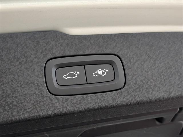 used 2020 Volvo V60 Cross Country car, priced at $27,991