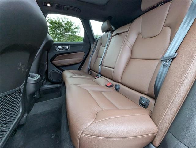 used 2022 Volvo XC60 car, priced at $32,905