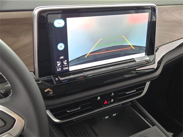 new 2025 Volkswagen Atlas car, priced at $36,813