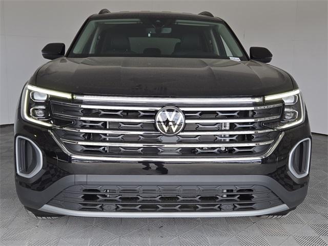 new 2025 Volkswagen Atlas car, priced at $36,813