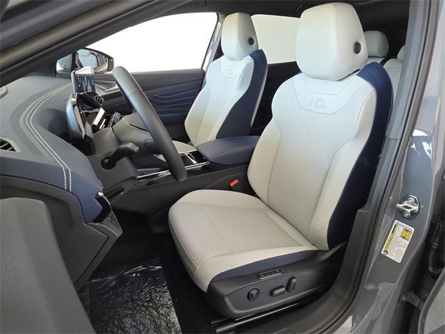 new 2025 Volkswagen ID.4 car, priced at $40,720