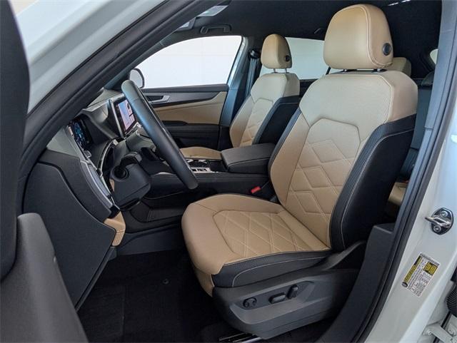 used 2024 Volkswagen Atlas Cross Sport car
