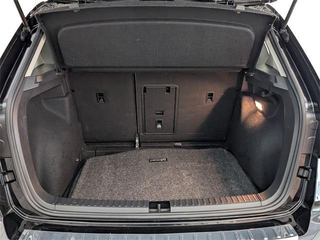 used 2022 Volkswagen Taos car