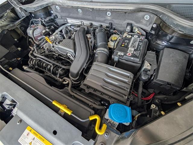 used 2022 Volkswagen Taos car