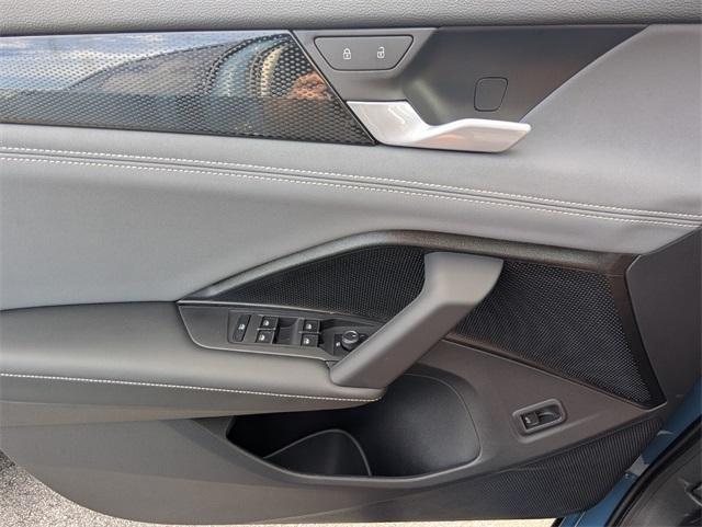 new 2025 Volkswagen Tiguan car, priced at $31,009