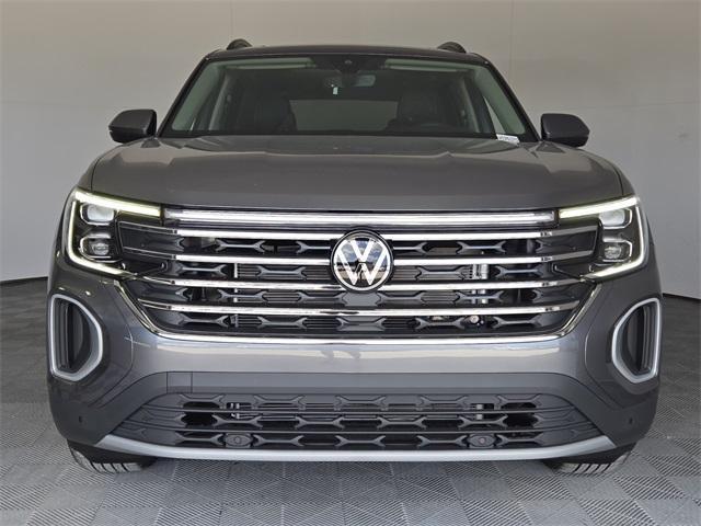 new 2025 Volkswagen Atlas car, priced at $41,986