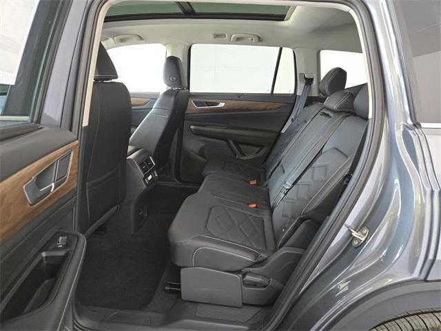 new 2025 Volkswagen Atlas car, priced at $41,986