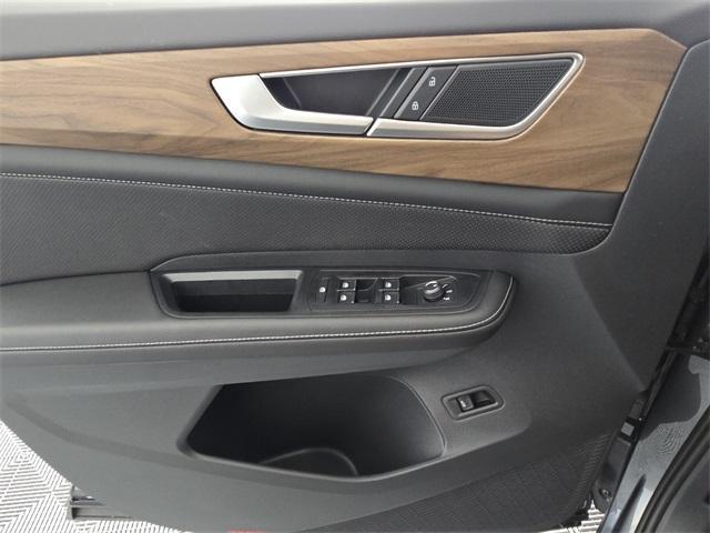 new 2025 Volkswagen Atlas car, priced at $41,986