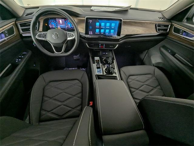 new 2025 Volkswagen Atlas car, priced at $42,584