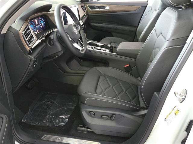 new 2025 Volkswagen Atlas car, priced at $42,584