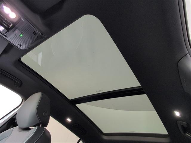 new 2025 Volkswagen Tiguan car, priced at $42,020