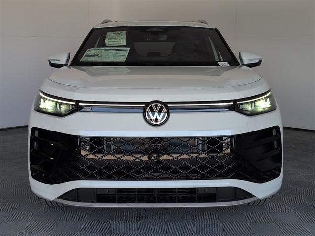 new 2025 Volkswagen Tiguan car, priced at $42,020