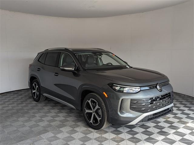 new 2026 Volkswagen Tiguan car, priced at $33,810