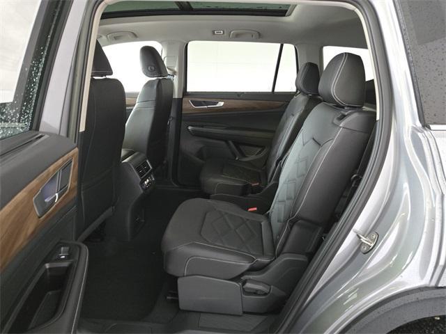 new 2025 Volkswagen Atlas car, priced at $43,096