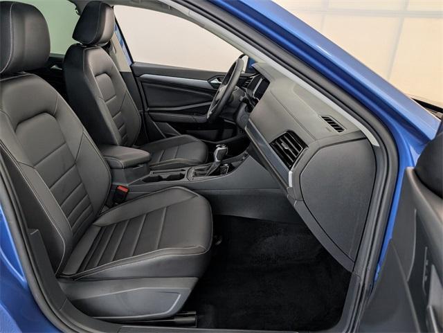 used 2022 Volkswagen Jetta car