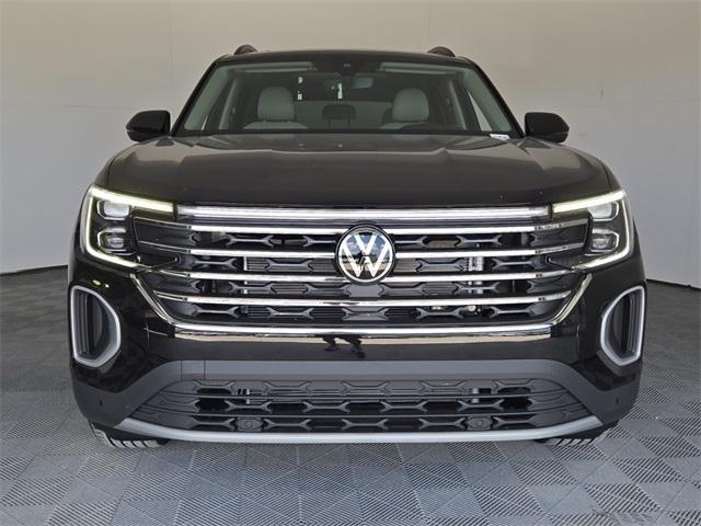 new 2025 Volkswagen Atlas car, priced at $41,986
