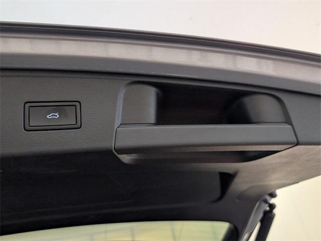 new 2025 Volkswagen Atlas car, priced at $40,813