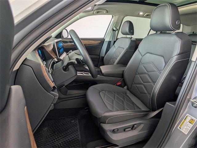 new 2025 Volkswagen Atlas car, priced at $40,813