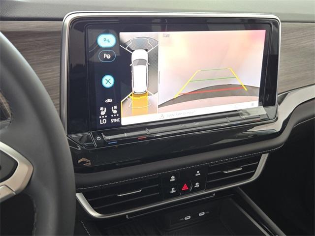 new 2025 Volkswagen Atlas car, priced at $54,203