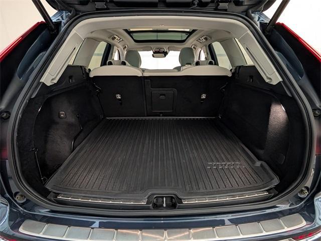 used 2020 Volvo XC60 car, priced at $36,971