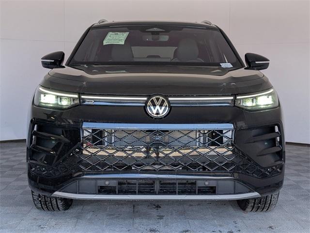 new 2025 Volkswagen Tiguan car, priced at $40,105
