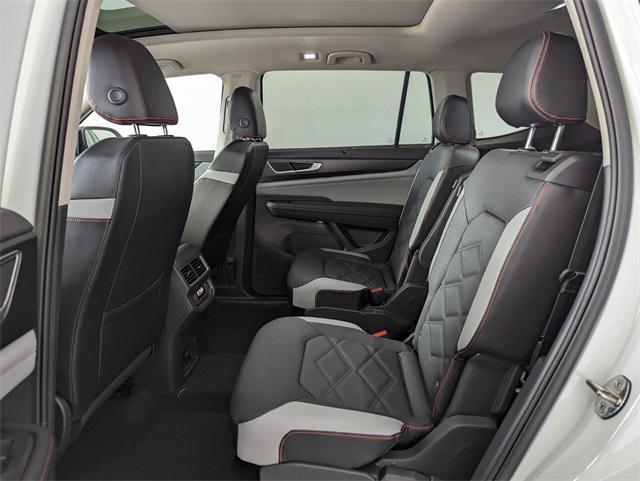 new 2024 Volkswagen Atlas car, priced at $46,988