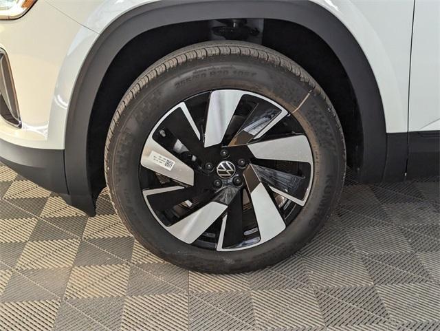 new 2026 Volkswagen Atlas Cross Sport car, priced at $43,995