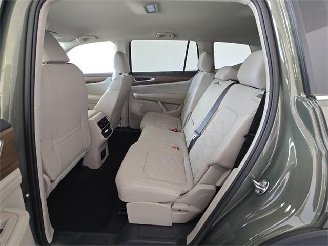 new 2025 Volkswagen Atlas car, priced at $40,954