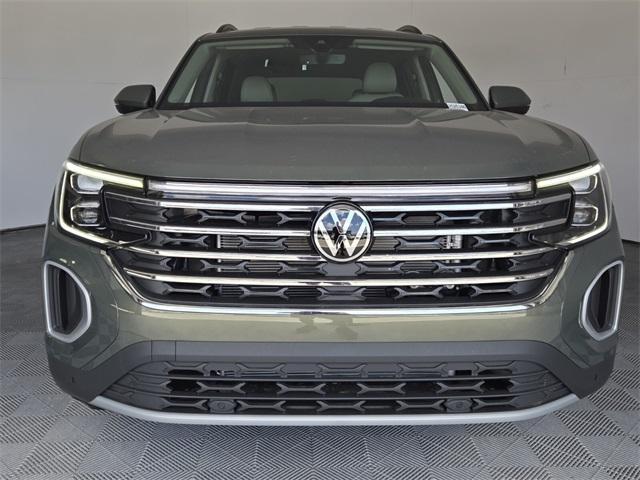 new 2025 Volkswagen Atlas car, priced at $40,954