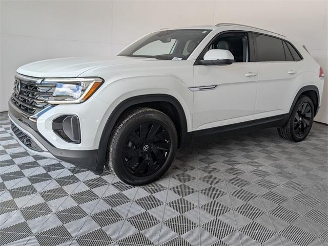 new 2025 Volkswagen Atlas Cross Sport car, priced at $43,014