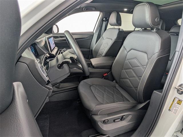new 2025 Volkswagen Atlas Cross Sport car, priced at $43,014