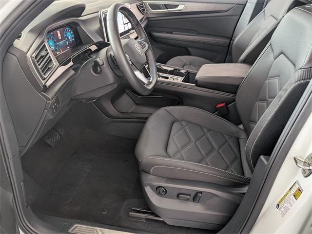 new 2025 Volkswagen Atlas Cross Sport car, priced at $43,014