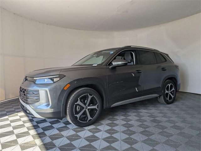 new 2025 Volkswagen Tiguan car, priced at $31,154