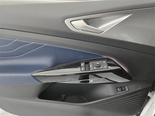 new 2025 Volkswagen ID.4 car, priced at $49,868