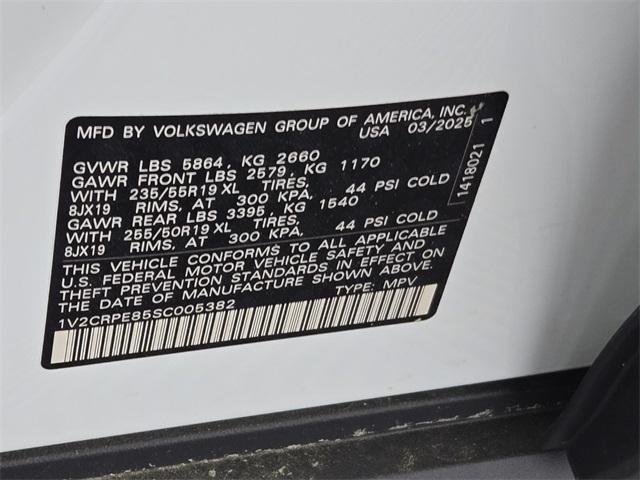 new 2025 Volkswagen ID.4 car, priced at $40,720